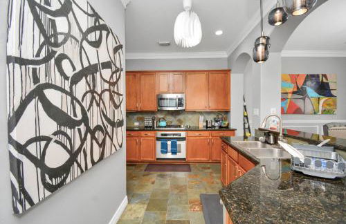 3BR 3Ba Upscale Luxury Home in The Heights - Foto 36