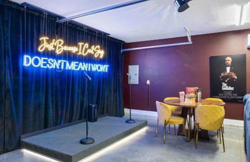 The Morrison - Karaoke Theater Backyard Oasis - Foto 30