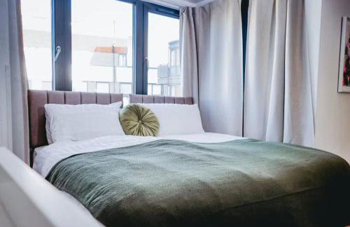 2BR Penthouse Flat in West London Near Elizabeth Line - Foto 19