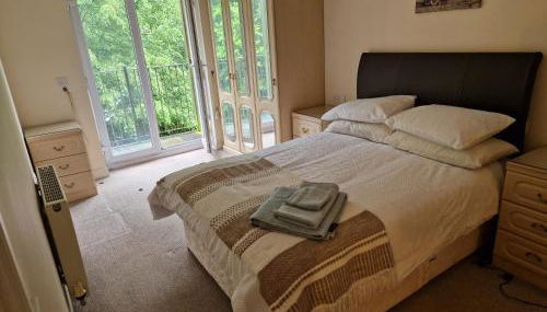 2 Bed Flat - Sleeps 4 - Parking - Wifi - Foto 2, towels
