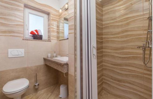 Awesome Home In Nedescina With Kitchen - Foto 35