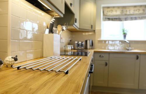 Old Groom's Cottage - Photo 14