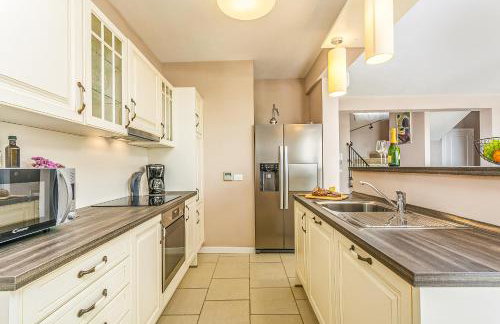 Villa Sterpazzi near Poreč with heated private pool, sea view, jacuzzi and sauna - Foto 56