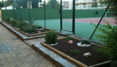 TOUT À PIED ! T3 FAMILIAL 150 m PLAGE LAVANDOU PISC PKG PRIV - Foto 4, Garden