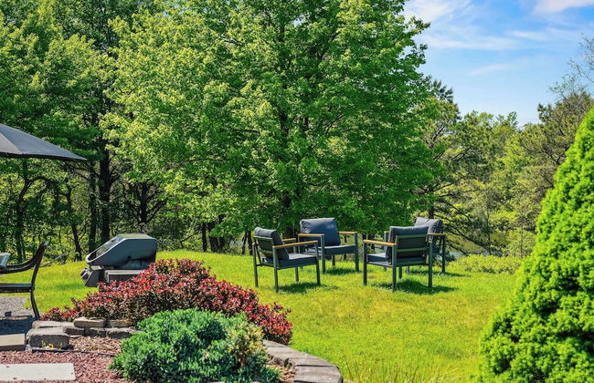 Laker's Pointe by Avantstay Lakefront Private Peninsula Hot Tub, Game Room - Foto 52