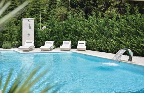 Beautiful Home In Omis With Sauna - Photo 12