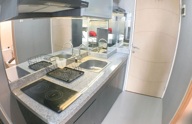 Minimalist And Cozy Studio Bale Hinggil Apartment - Foto 12
