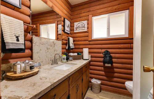 Community Lake Access Peaceful Cabin in Sonora! - Photo 18