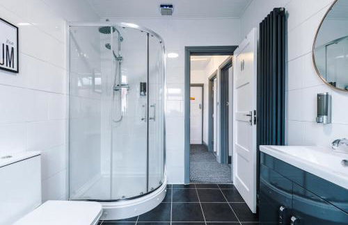 Families Only - Pet Friendly sleeps 6 maximum NO PARTIES - Foto 26