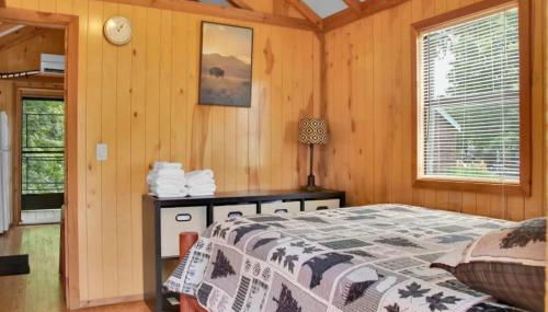 Homey Cabin in Bloomington with Views - Foto 5