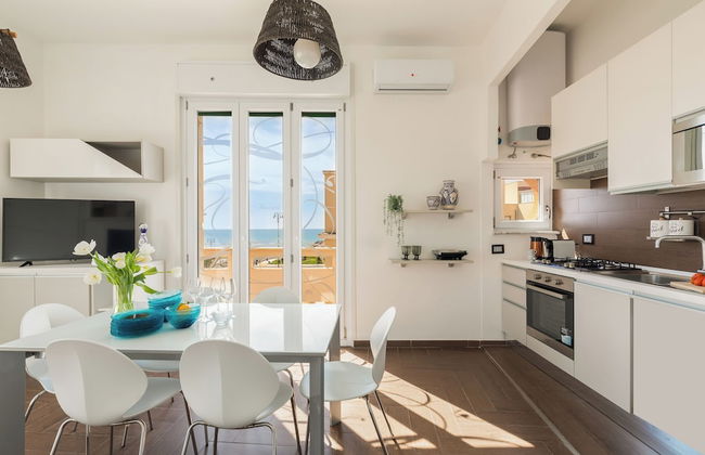 Beach Apartment - Photo 29