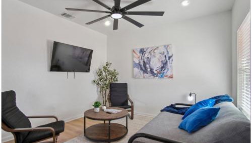 Your Inner-City Sanctuary: 3BR2BA Near Riverwalk - Foto 4, Other