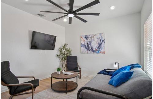 Your Inner-City Sanctuary: 3BR2BA Near Riverwalk - Foto 4