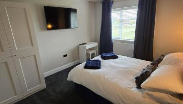 Perfect Getaway 2 - Photo 3, wardrobe