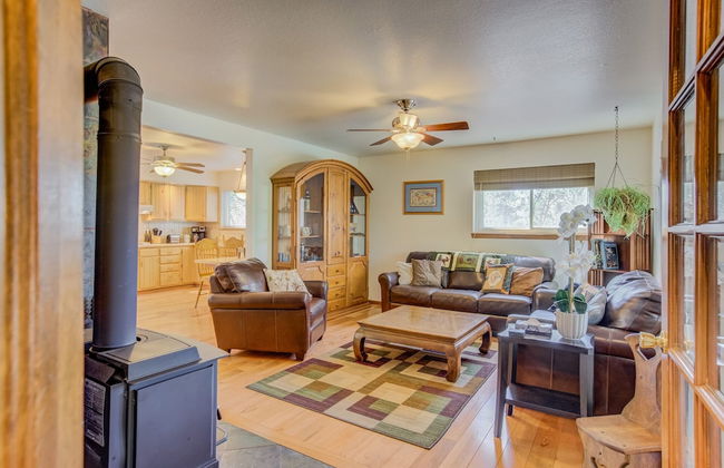 4 BR Country Home in Suburbs W/trails & Parks - Foto 1