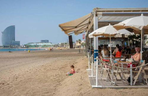 Apartamento renovado con patio - Foto 6