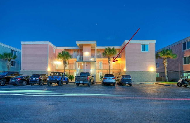 Oceanfront Condo w/ Private Balcony Pool + Tennis Bubbly Blew by Avantstay - Foto 38