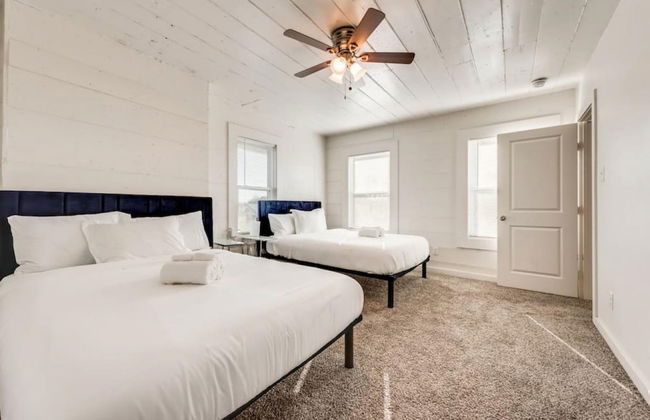 4 Queen Beds High Speed Wifi Private Parking - Foto 10