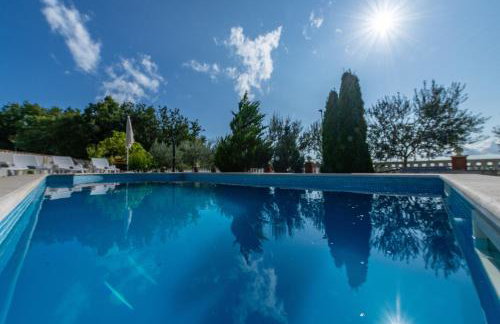 Villa Marić, a charming villa with a beautiful poolside - Foto 39