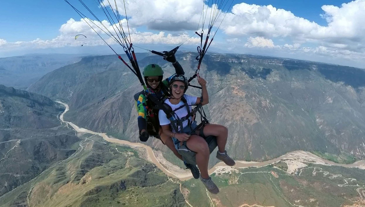 Vuelo en parapente por el Cañón del Chicamocha