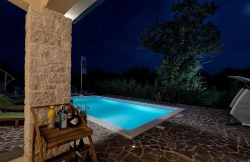 Cozy Home In Naselje Muzini With Sauna - Foto 14