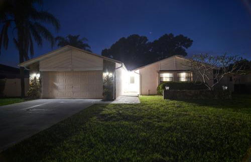 Largo Oasis with Pool and Grill 6 Mi to Beach! - Foto 37