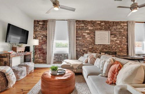 The Georgia Peach -near Plant Riverside & downtown - Foto 1