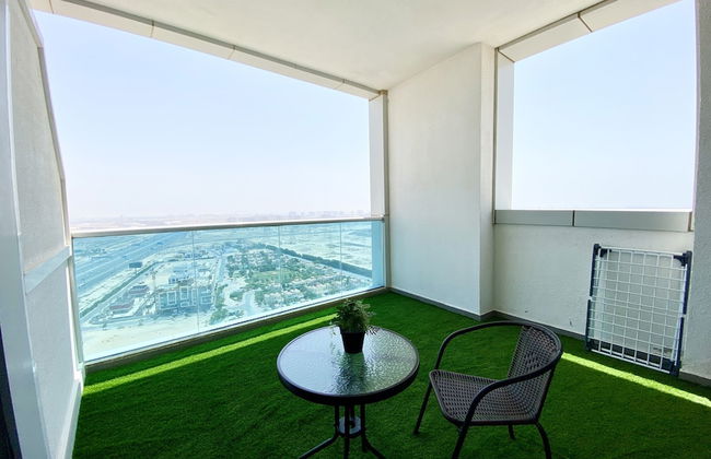 Marco Polo - Pastel Studio with Stunning Aerial City Views - Photo 10