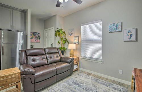 Private Patio Edinburg Couples Retreat! - Foto 7