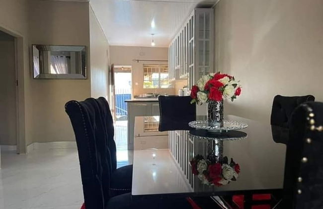 Spacious and Harmonious 2 Bedroomed Apartment - Foto 12