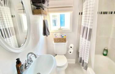 Beachfront Sunsets At Oakwood Beach - Foto 49