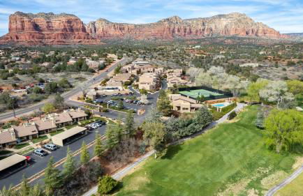 Stylish Townhome on Golf Course Red Rock View - Foto 31