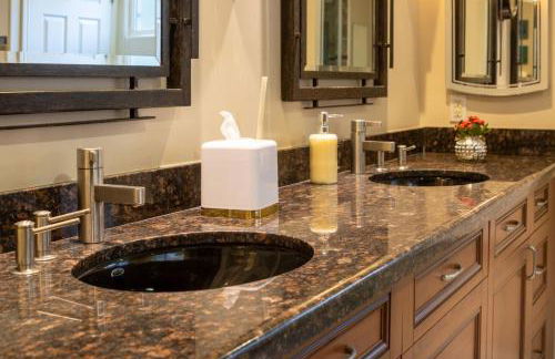 Stunning huge one level 1350 ft. cottage - Foto 16