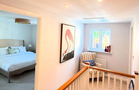 Silverstone Paddock Retreat - Photo 20