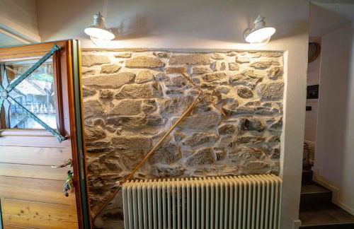 Cozy Stone Chalet Surrounded by Nature Samolaco - Foto 13