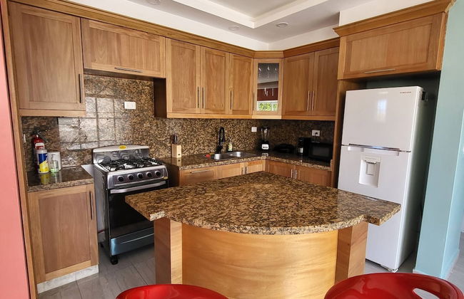 New and Modern 2 Bedroom Apt 5a - Foto 9