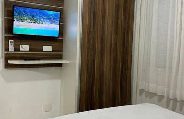 Apartamento 23A para 6 pessoas com Piscina e Churrasqueira no Cond Torremolinos Beach a 80m para Pé na areia na Praia da Enseada Ubatuba - Foto 31