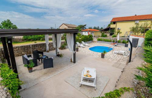 Family-friendly apartments with swimming pool Krasica, Rijeka - 18059 - Foto 1