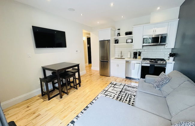 Chic Two Bedroom Downtown Condo - Foto 6