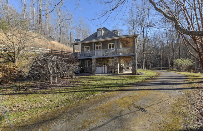 Main+guest House, Private Pond, Views, Large Yard 20mins to Heart of Asheville - Foto 47