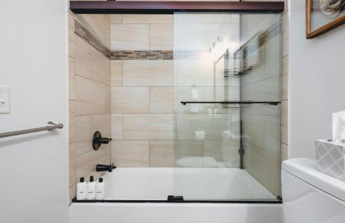 NEW Ivy House 3BR Townhome Downtown Beaches Wineries - Foto 19