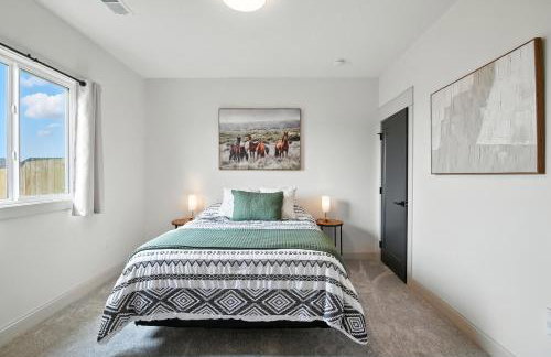 Brand New Cool Comfy Lawrence Retreat Duplex - Photo 9