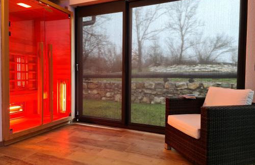 SPA HOLIDAY HOUSE REŽEK - Lovinac - Foto 9