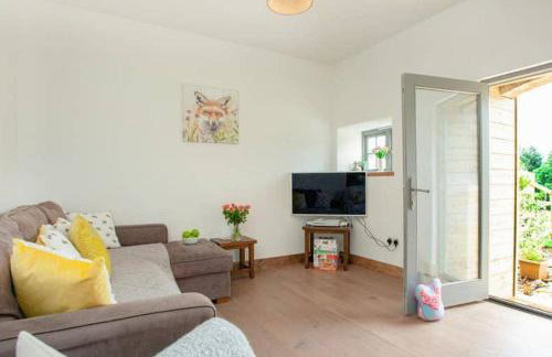 2-Bed Cottage Sleeps 4 with Hot Tub - Foto 7