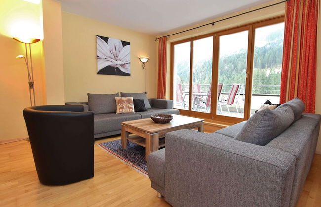 Chalet in Saalbach Near Ski Lift - Foto 12