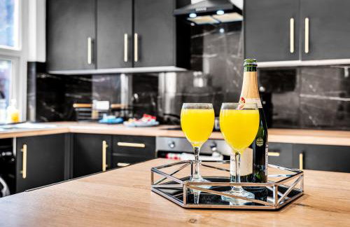 Anfield House - Liverpool Retreat 7 Bedroom Home - Photo 55