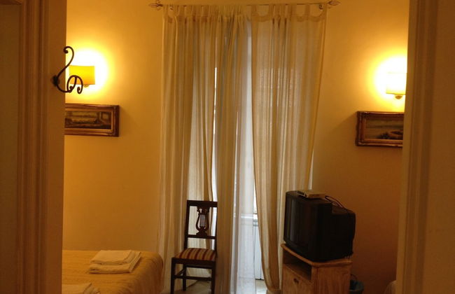 Marta Guest House - Photo 5