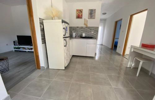 Apartment MiA with WIFi and private garden - Photo 4