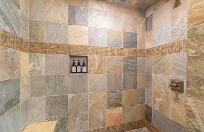 Lux Townhome Next to Village by Sierra Getaways - Photo 30