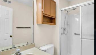 Property near to Airport and Free Parking - Foto 5
